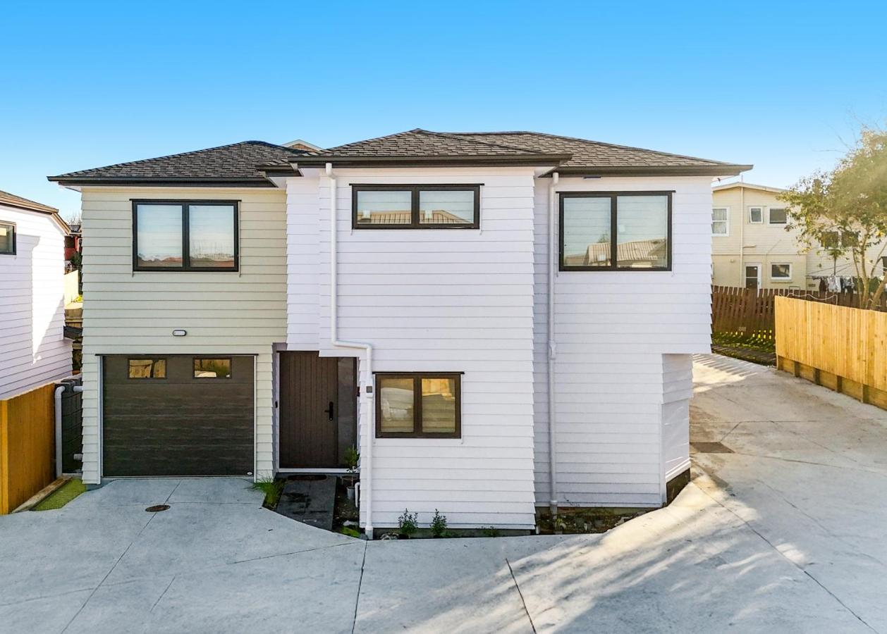 Daylight Dwell & Delight near Auckland Airport - B&B Auckland