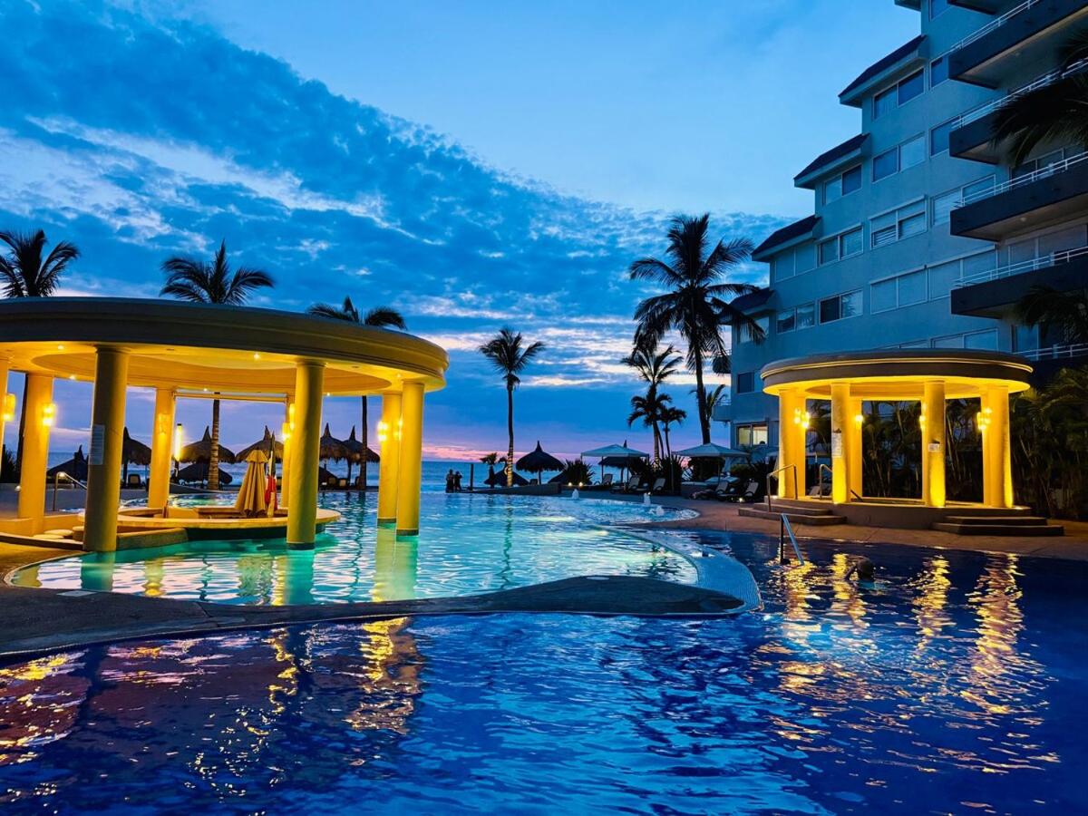 Hermoso Departamento a pie de playa Cerritos, Mazatlan - B&B Mazatlán