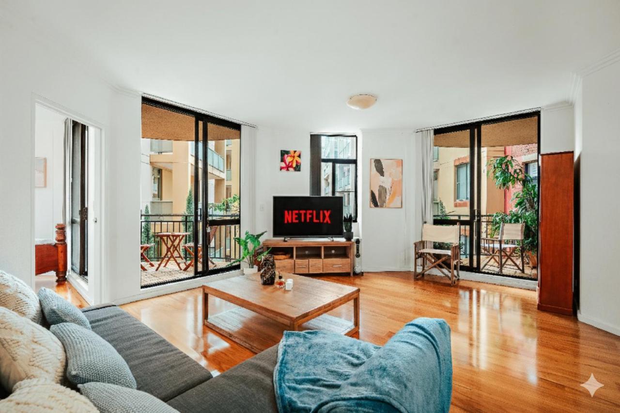 2 Bedroom Apartment Pyrmont with Balcony - Ferienwohnung Sydney