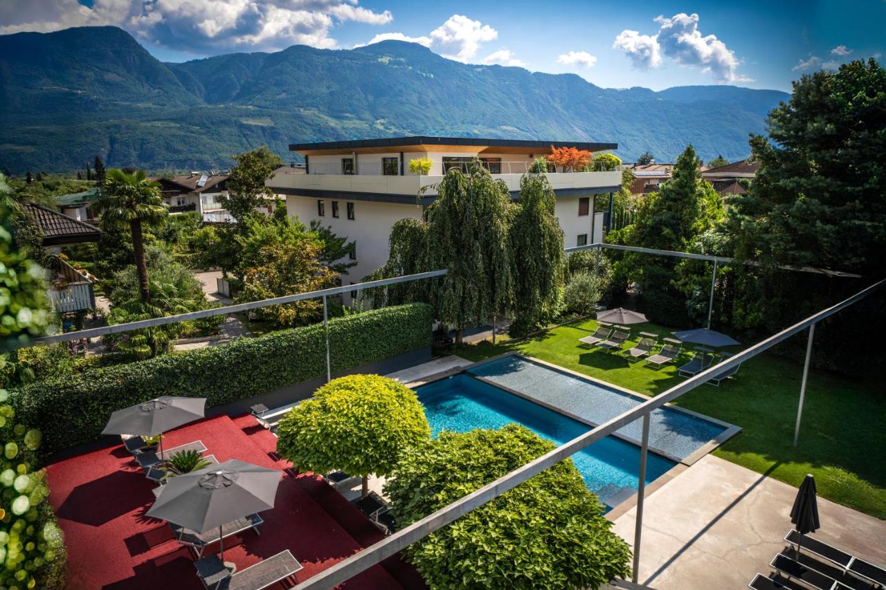 goldfinger + suites - B&B Lana