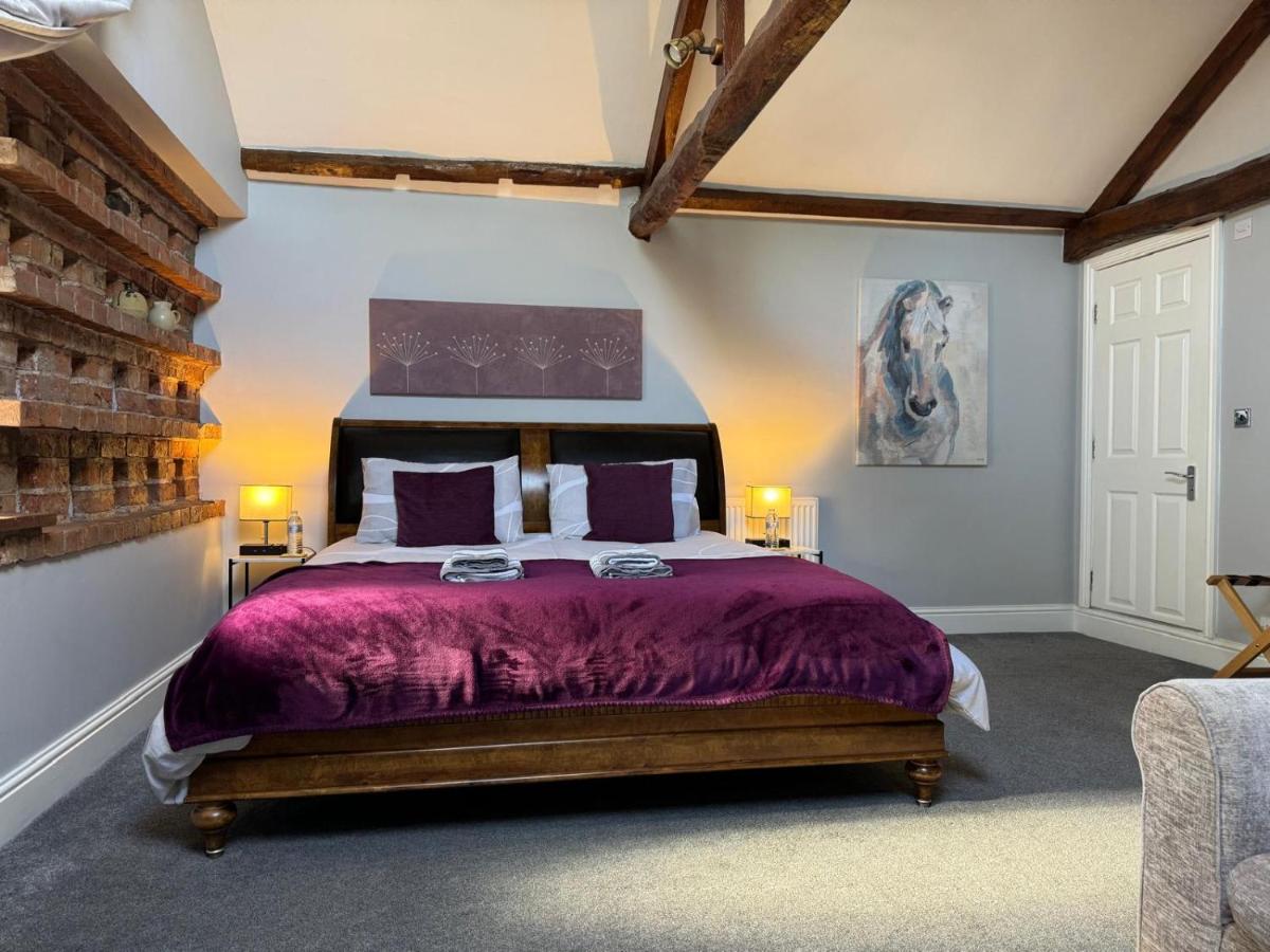 Studio 3B The Carriage House York 6m Village Location - B&B York
