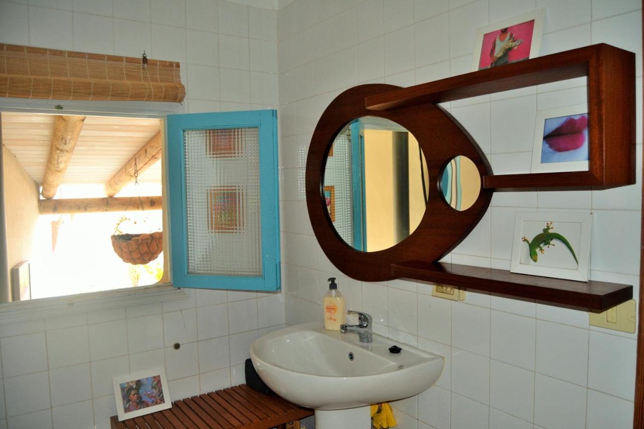 Basic Double Room with Shared Bathroom