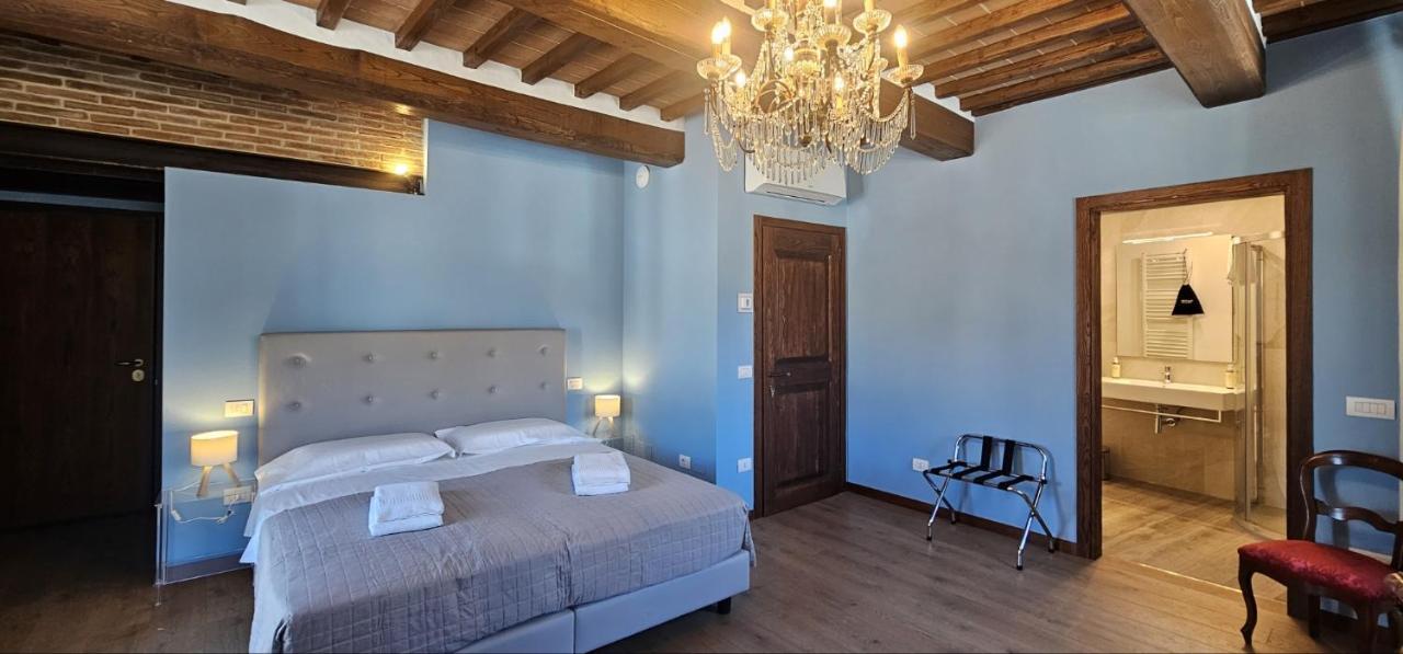 Kamer met Kingsize Bed en Balkon