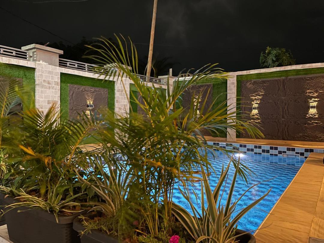 Nguem's Appart - B&B Odza I