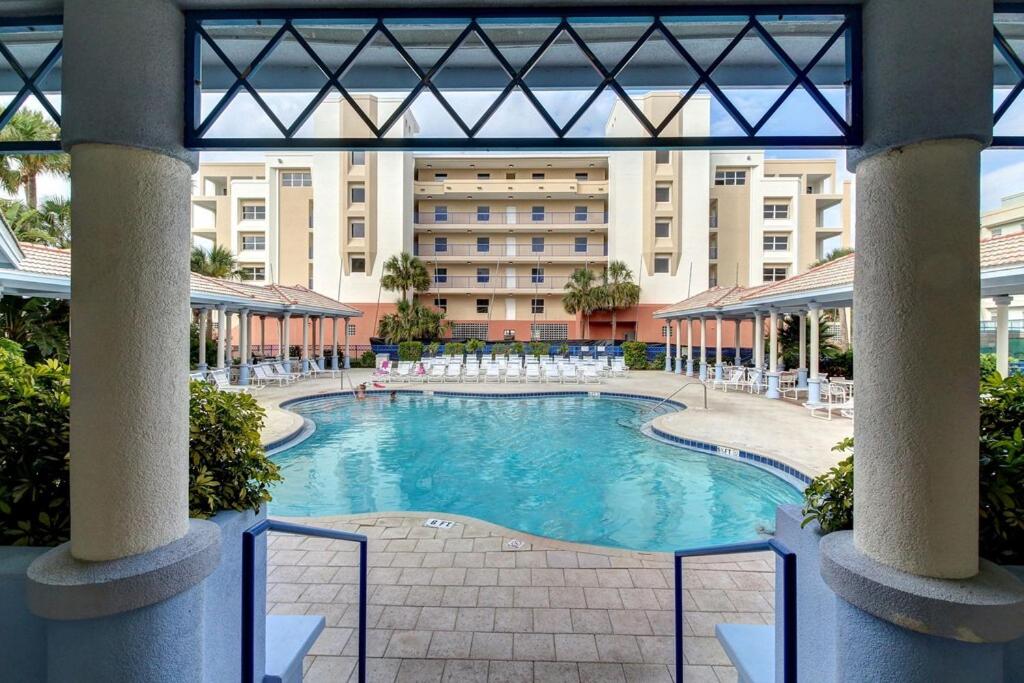 Oceanwalk Resort 3BR Beach & Pool - B&B New Smyrna Beach