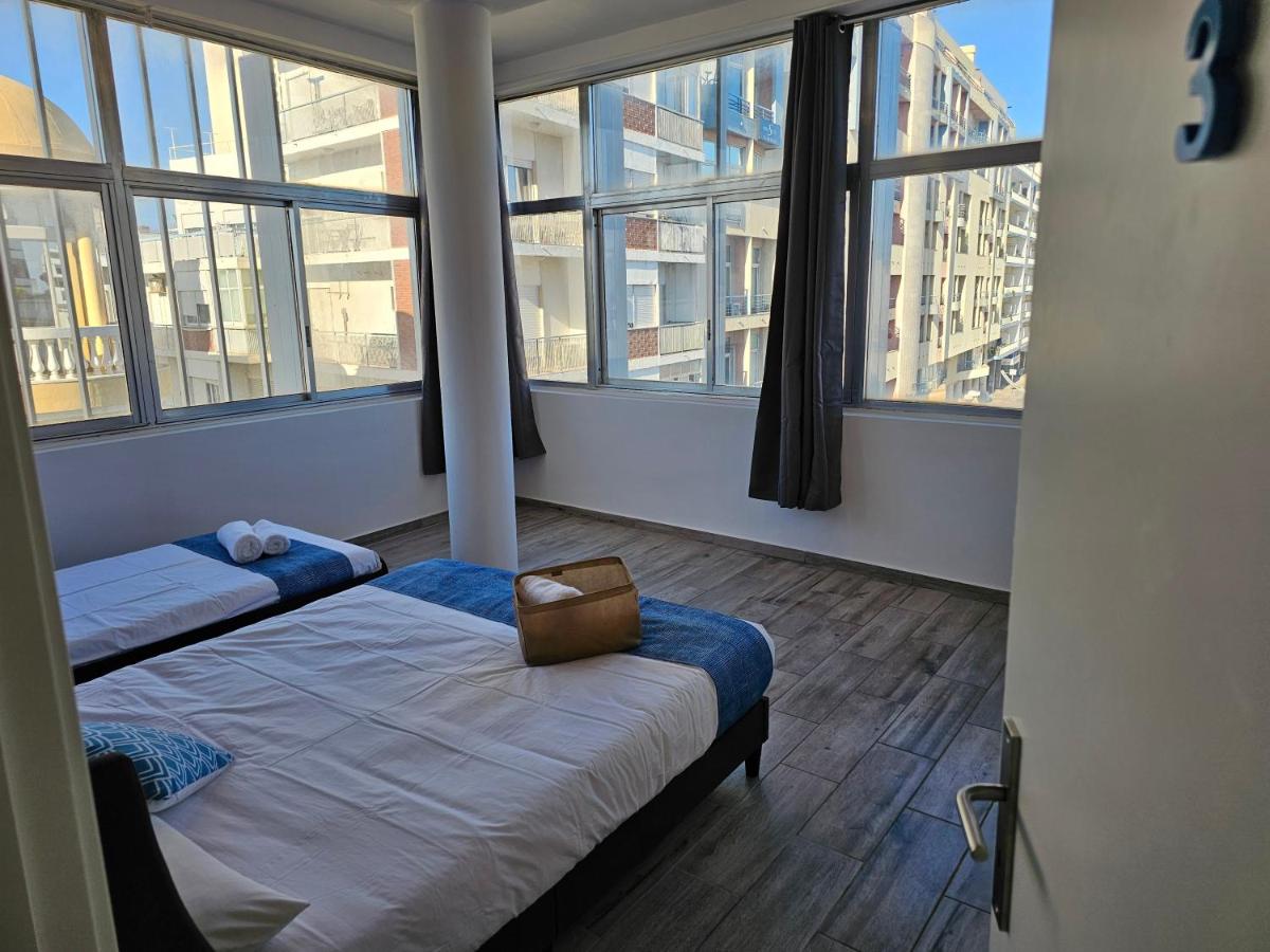 Chambre Triple avec Salle de Bains Commune