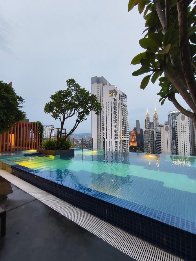 Eshue Designer Suites Majestic Residence - B&B Kuala Lumpur
