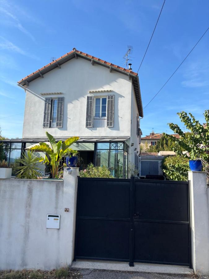 Guest House, La Treille, Marseille - B&B Marseille