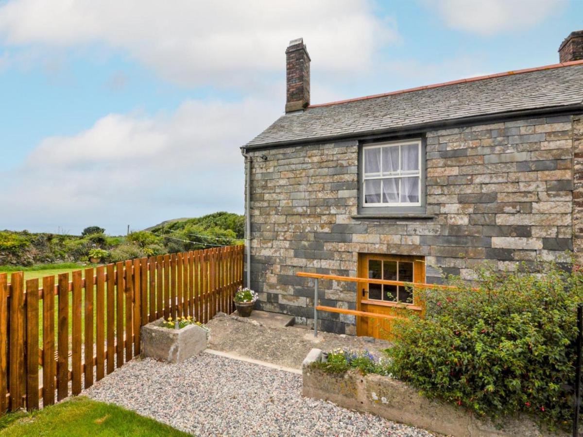 1 Bed in Bude 43697 - B&B Morwenstow