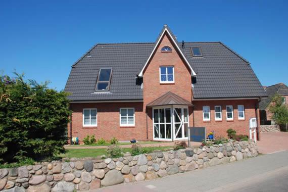 Haus "Zur Düne" - B&B