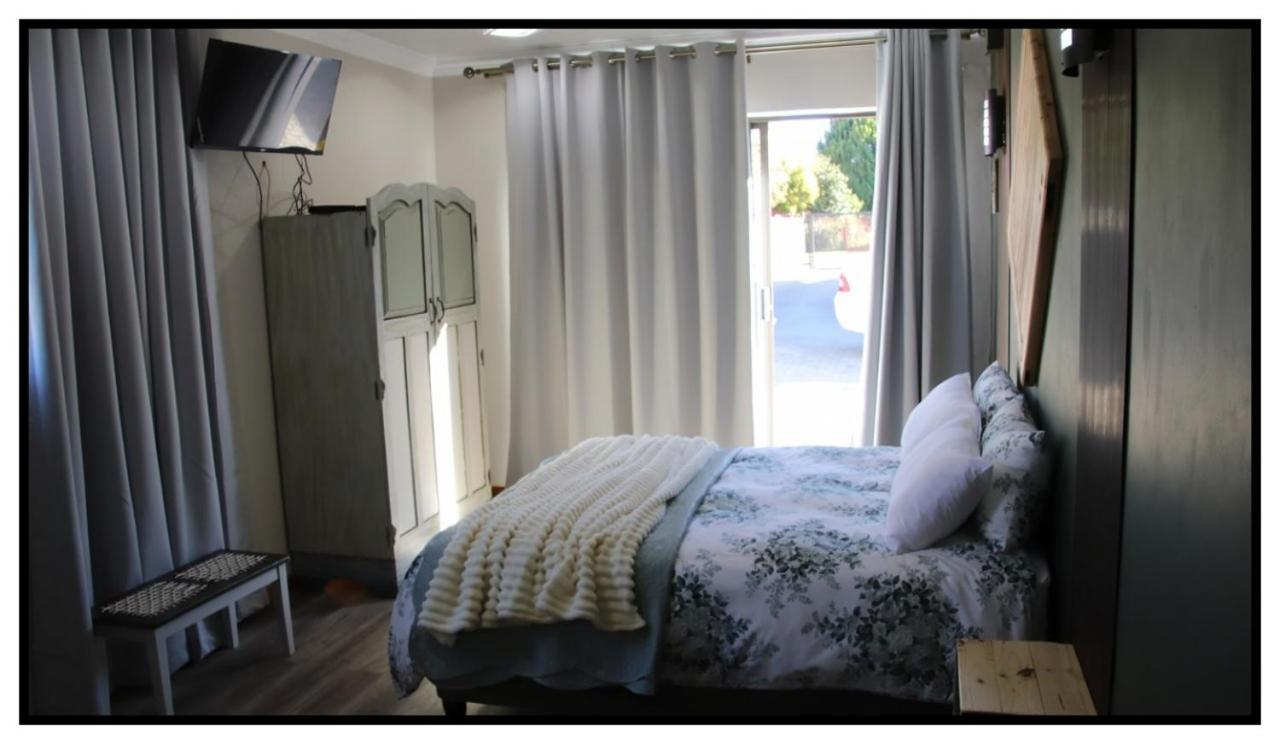 brand st 95 - B&B Winnie Mandela