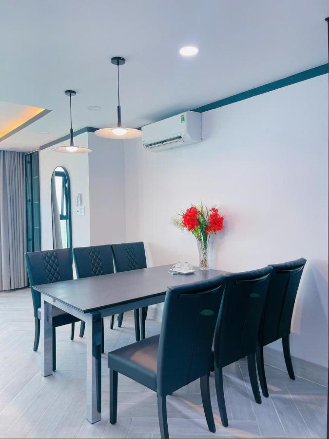 Three-Bedroom Apartment with Ocean View