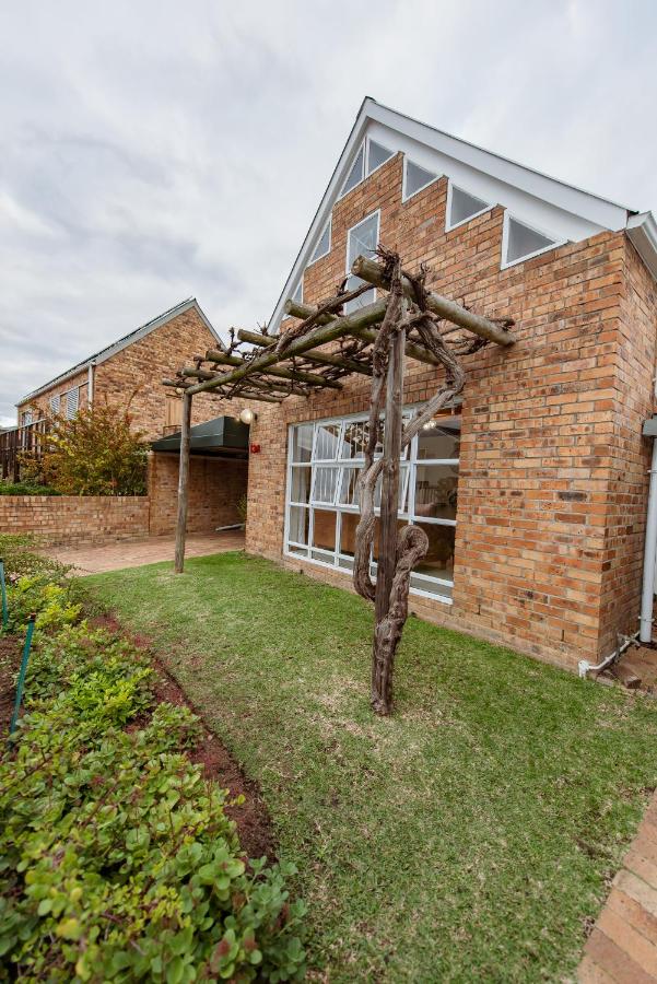 Protea Garden Cottage - B&B Stellenbosch