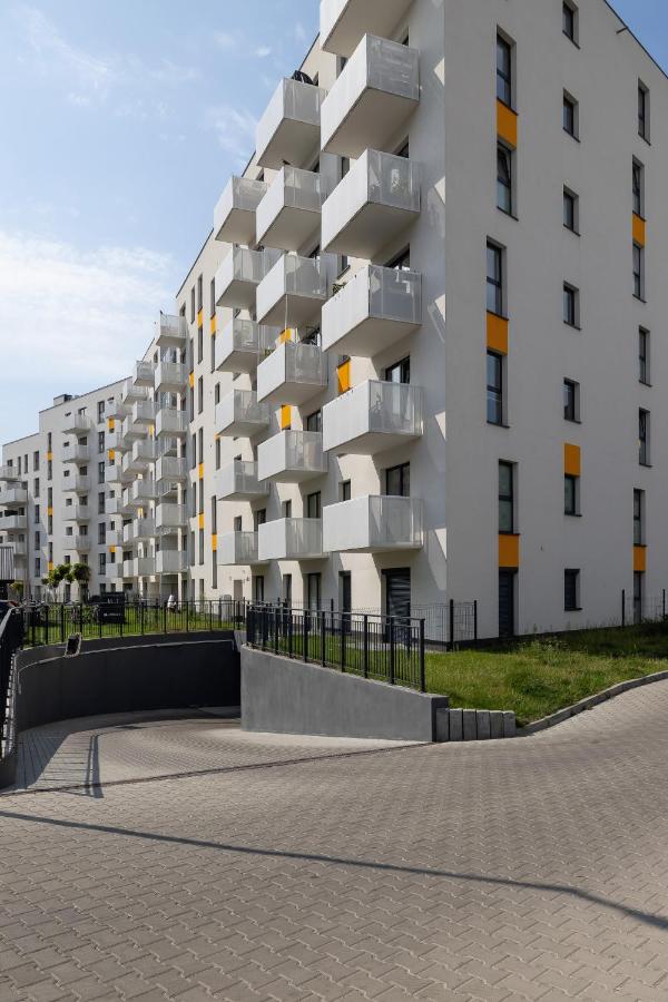 Stylish Apartment Pachońskiego with Parking in Kraków by Noclegi Renters - B&B Krakow