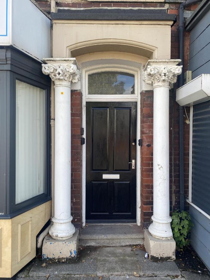 One-Bedroom Standard Apartment