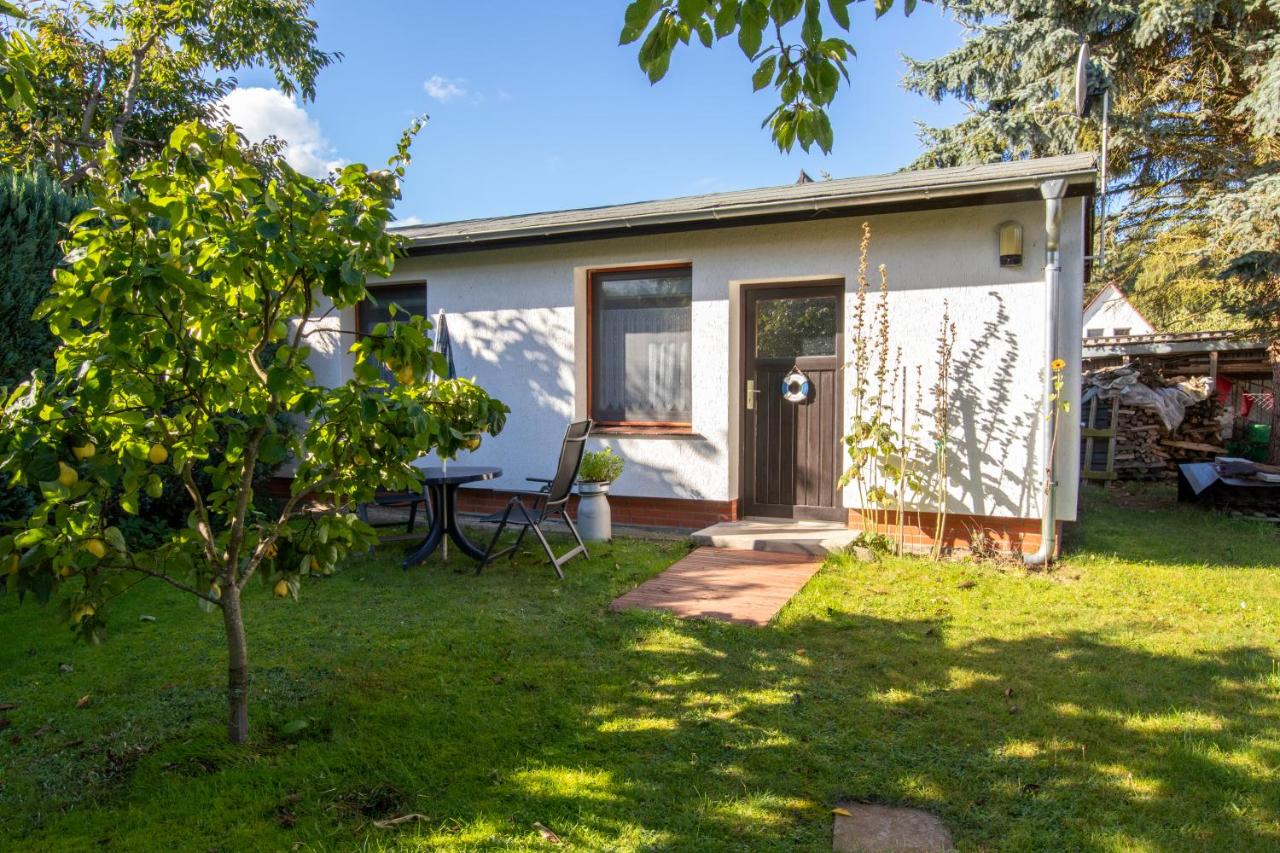 Ferienunterkunft Sabine - B&B Freest