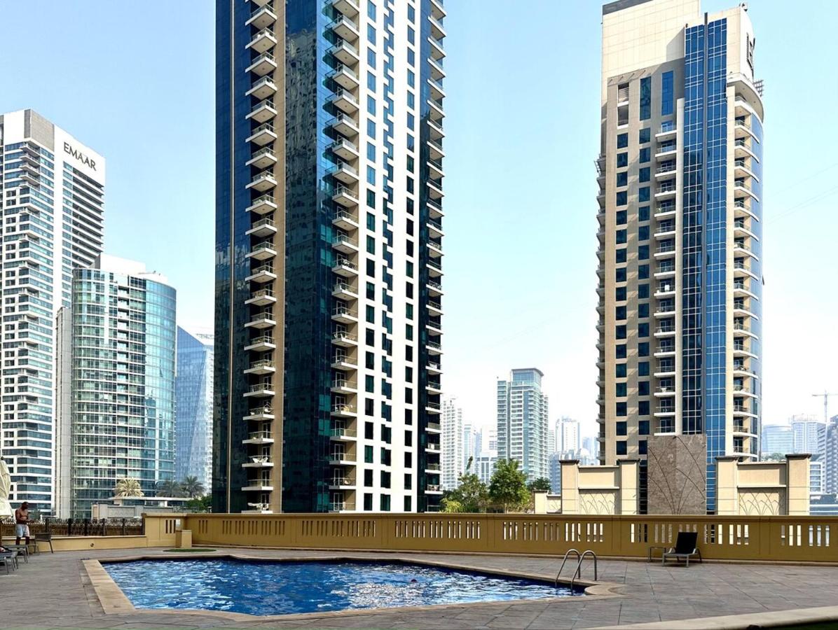 JBR's Luxury 2BDR with Dubai Eye, Palm & Marina Views - Direct Beach Access - B&B Dubai