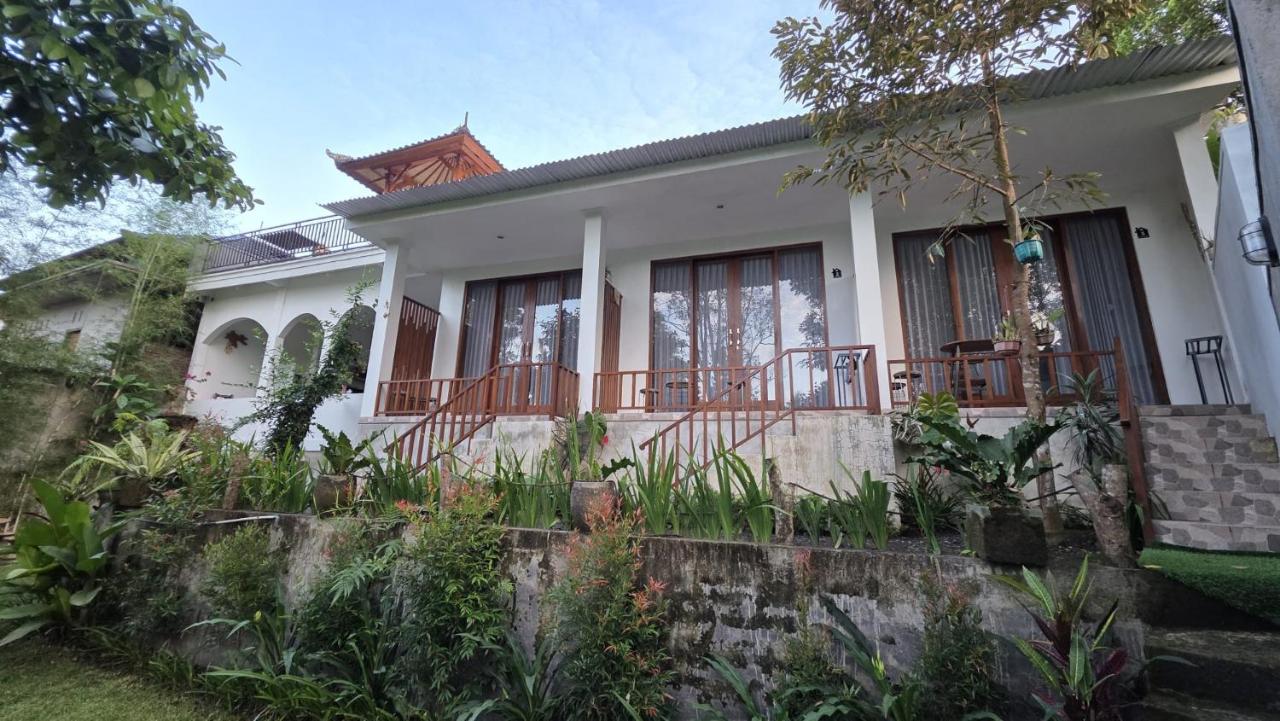 Umah Yugadi Bali - B&B Munduk