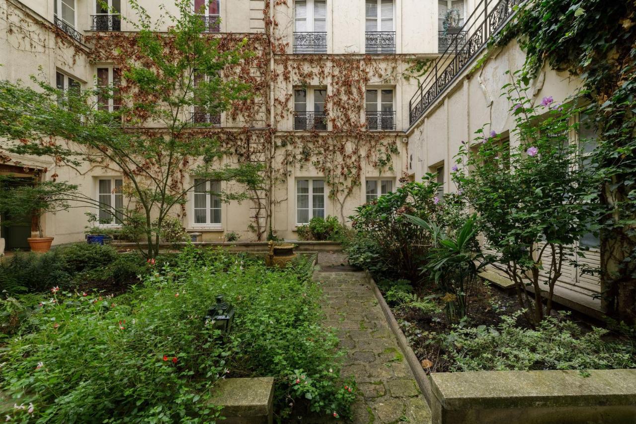 Oniri - Serviced Apartment in Saint Germain des Prés - Rue de Verneuil - Chambres d’hôtes Paris