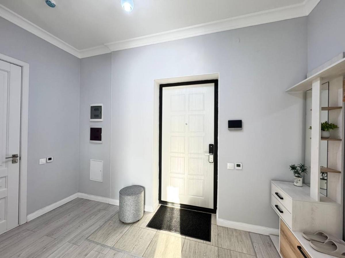 2 room apartment near MEGA, ЖК 4 YOU, flat 163 - Bed and Breakfast Almaty