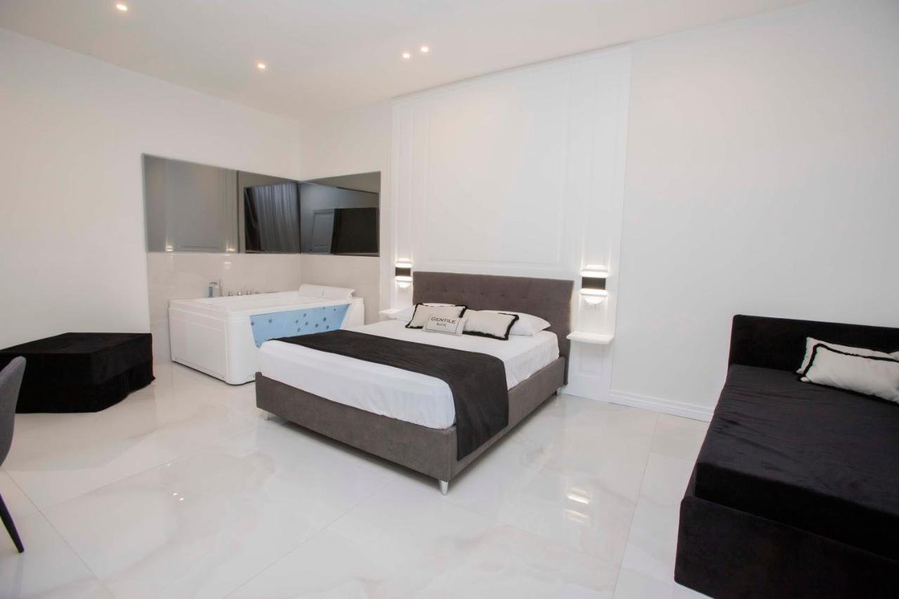 Camera Matrimoniale Deluxe con Vasca