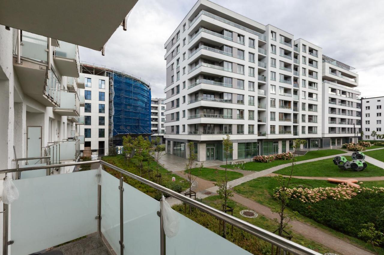 Marina Harmony Apartment by BookingHost - B&B Gdynia