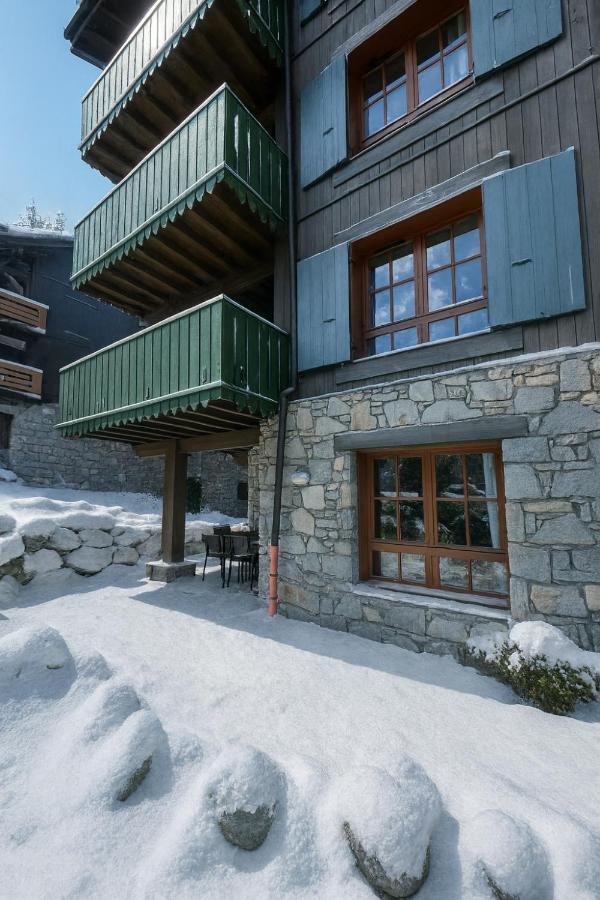 ARC 1950 - Appartement 6 personnes - Départ ski aux pieds - Sauna, Hammam, Jacuzzi, Piscine chauffée - B&B Arc 1950