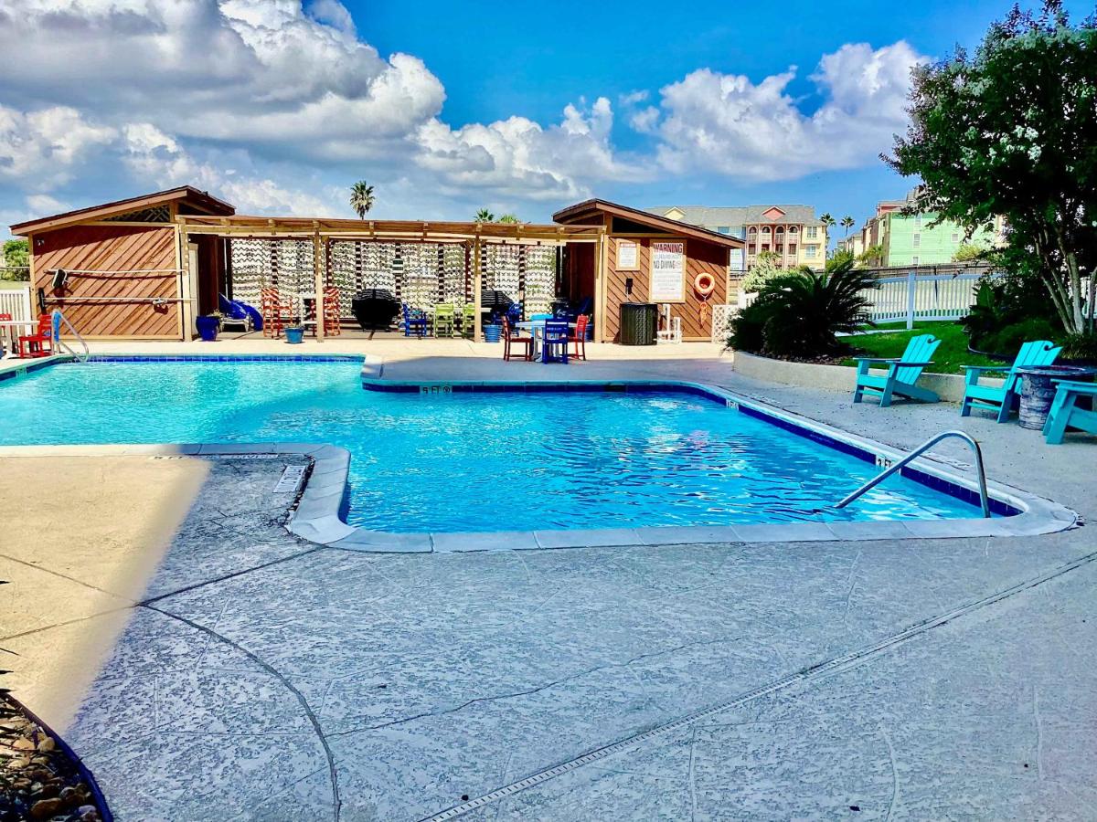 Blue Bliss Beachfront Condo - Chambres d'hôtes Galveston