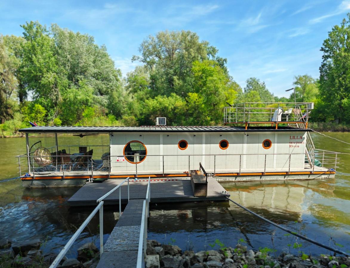 Lilla Privát Lakóhajó Tokaj - B&B Tokaj