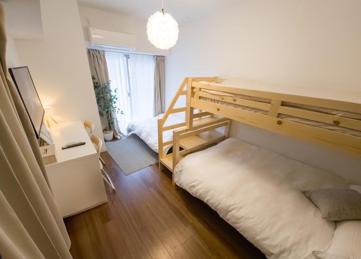 Quadruple Room with Private Bathroom