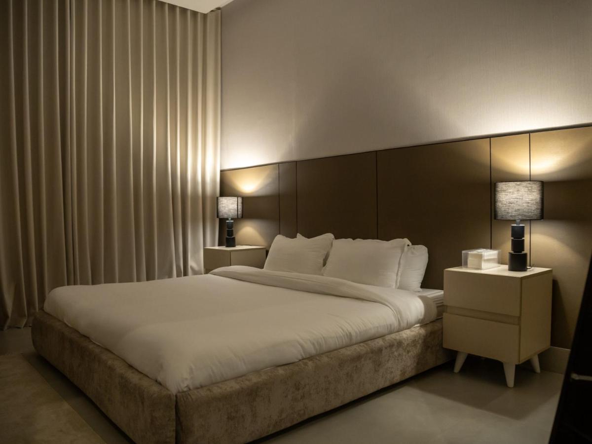 شقة بغرفة نوم ماستر وغرفة معيشة دخول ذاتي قريبة من المطار والوجهات الترفيهية Master Bedroom Apartment with Living Room Self Check in Near Airport and Popular Attractions - Bed and Breakfast Riyad