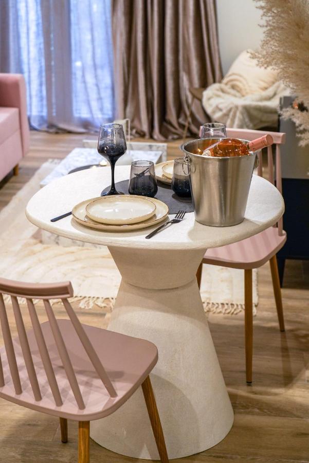 Love room & Spa - Chambres d’hôtes Lárisa