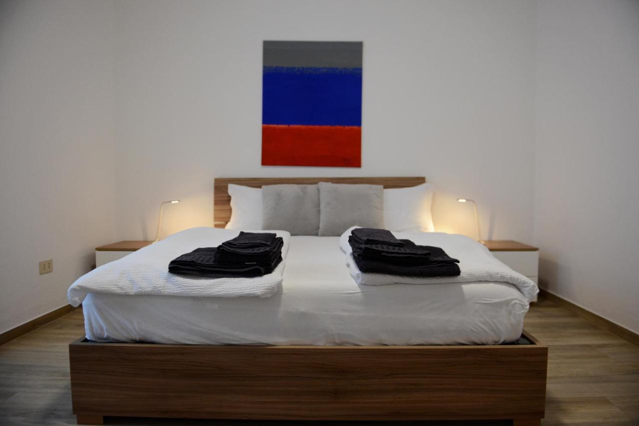 Residenza MM - 2 min walk to Bernina Express - B&B Tirano