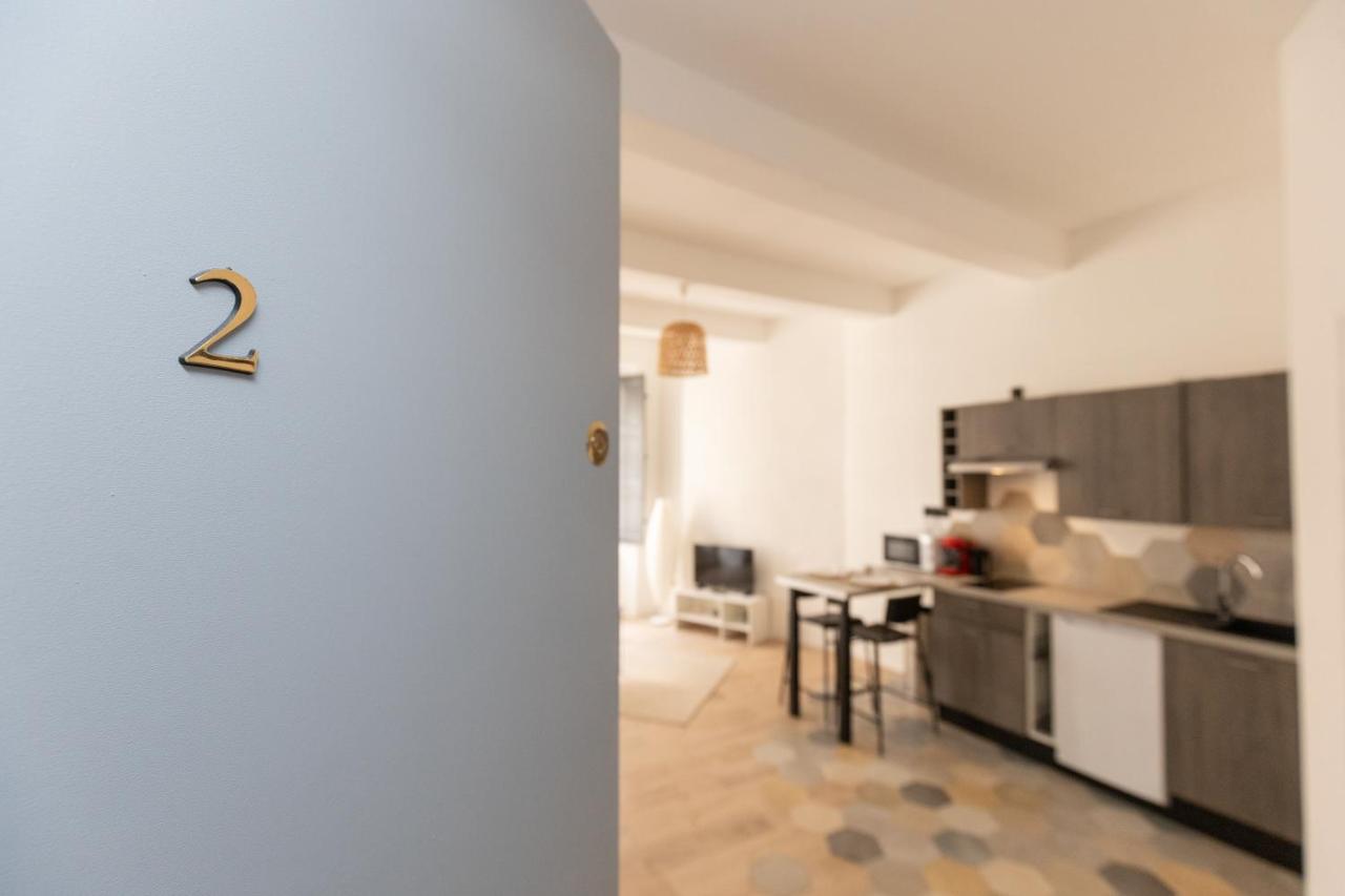 Le Rimbaud - Studio moderne en hypercentre - WiFi - B&B Carpentras