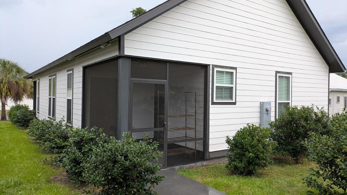 Serenity Cottage - Bed and Breakfast Thomasville