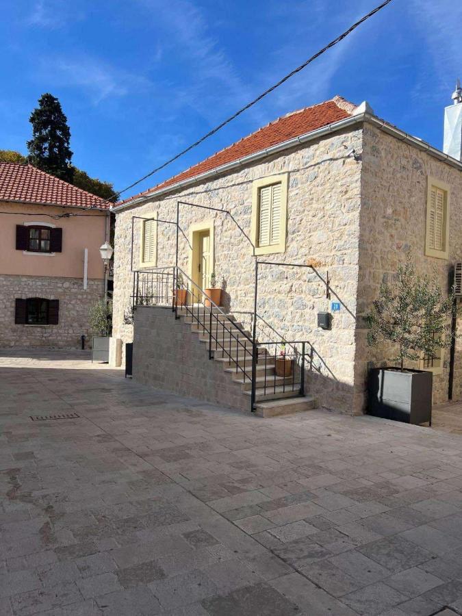 Tri Srca 1 - De Luxe 1 - Ferienwohnung Trebinje