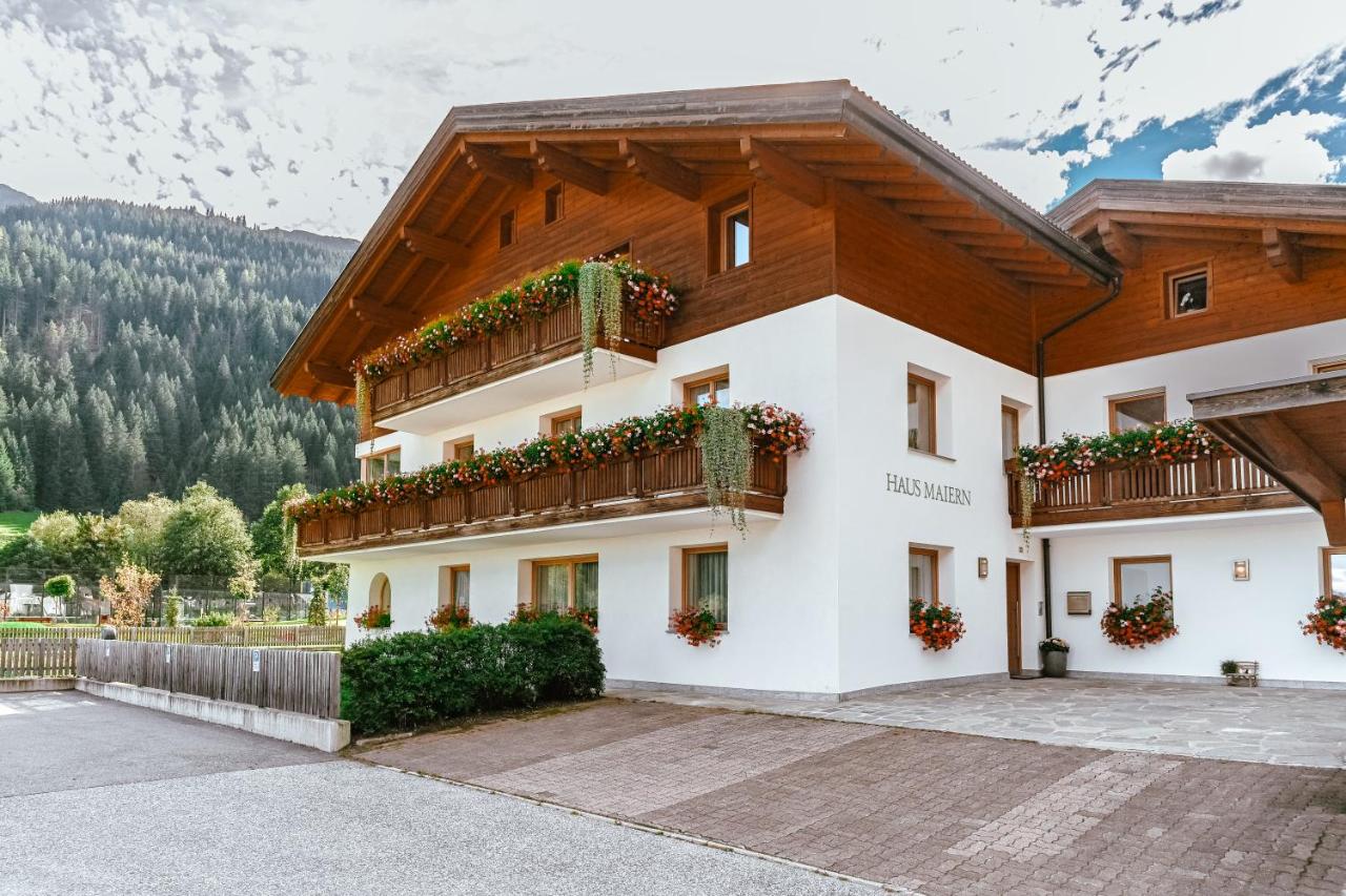 Haus Maiern - Bed and Breakfast Ridanna