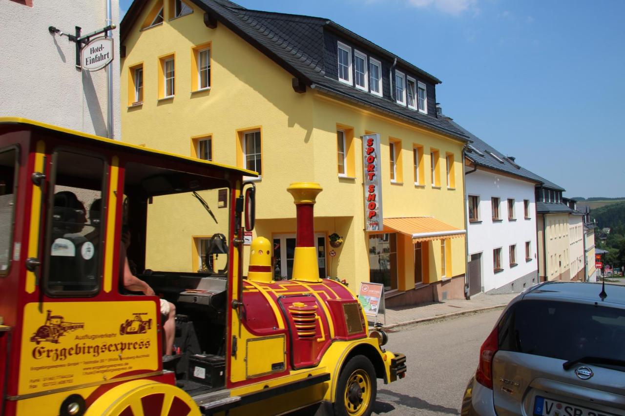 B&B Kurort Oberwiesenthal - Apartments Sport Fudel - Bed and Breakfast Kurort Oberwiesenthal