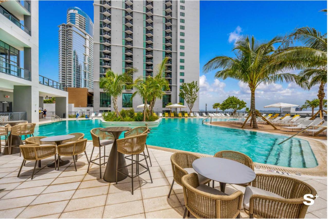 44th-Floor Luxury Condo - Bayfront Views, Pool - B&B Miami