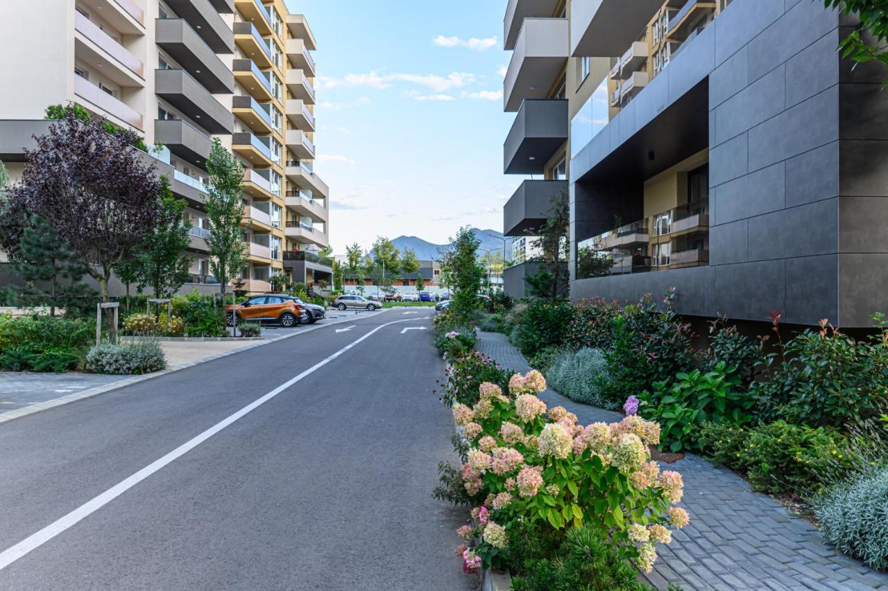 JAD Luxury 3 Rooms Apartments Urban Plaza - B&B Braşov