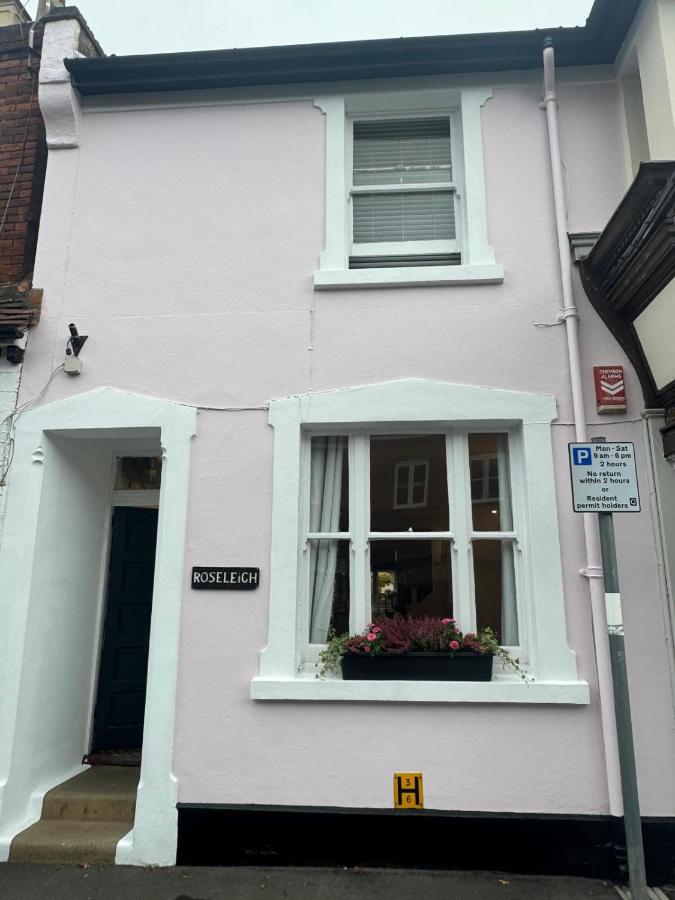 Roseleigh Cottage in the Heart of Cookham - B&B Cookham