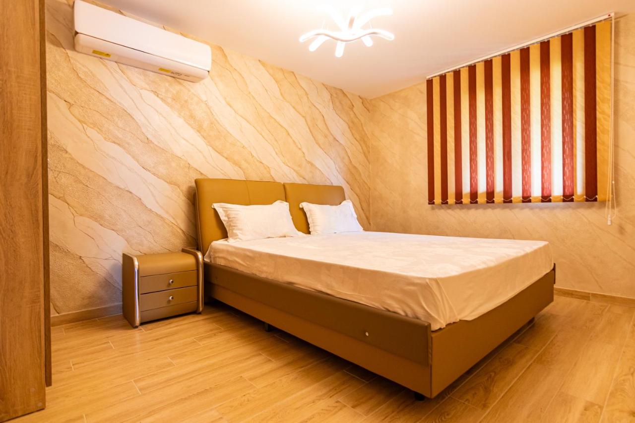 Villa con 2 Camere da Letto