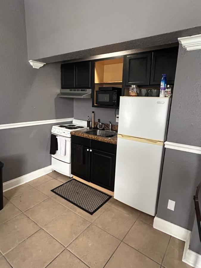 Suspence Property - Bed and Breakfast Jacksonville