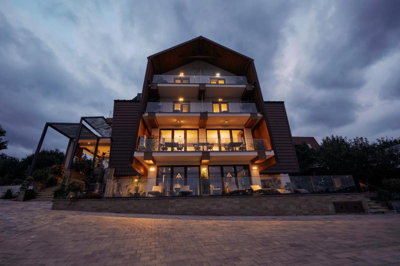 Ikabane - B&B Agapia