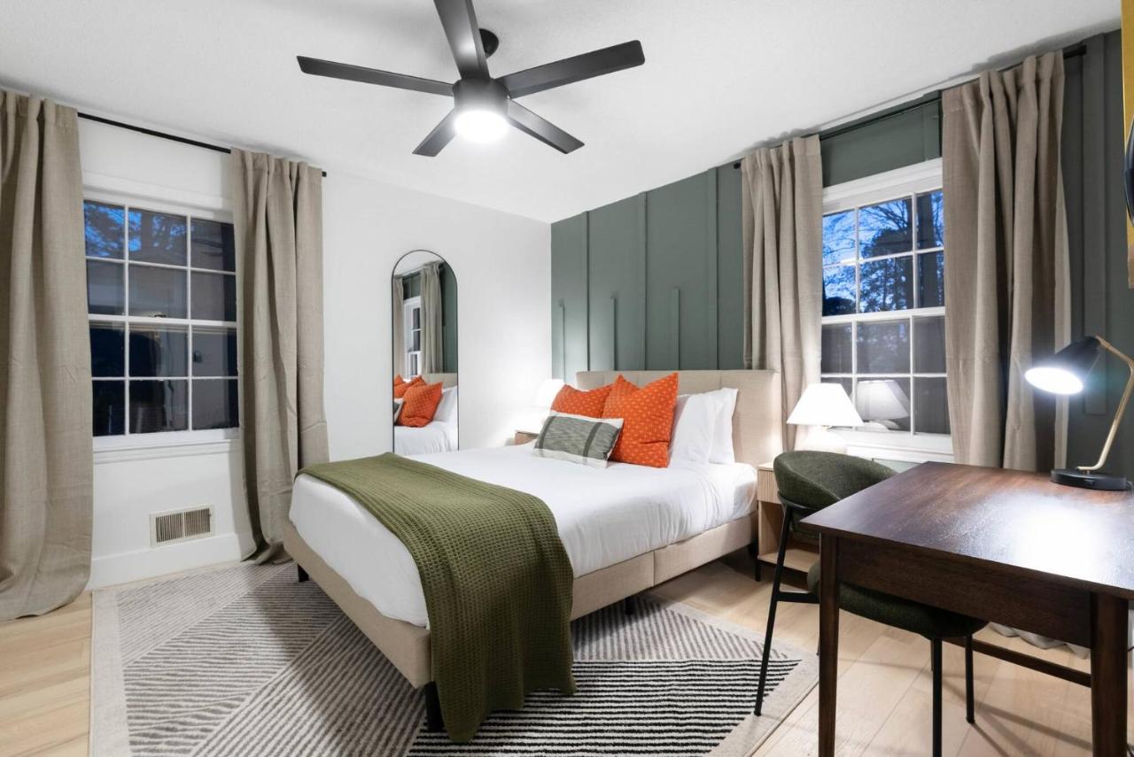 3 mi Downtown Spartanburg | Cozy+Modern | Pets OK - Chambres d’hôtes Spartanburg