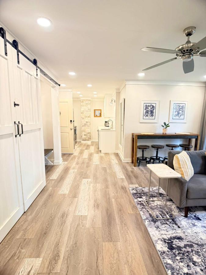 4F Chic Condo Retreat in Downtown Atlanta - B&B Atlanta