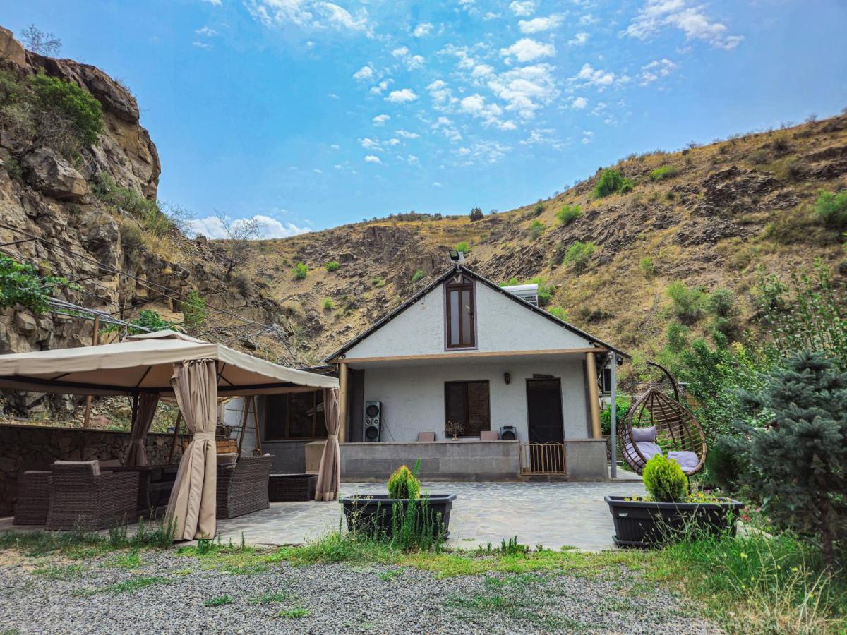 Fenix Villa - B&B Zarrit’ap’i