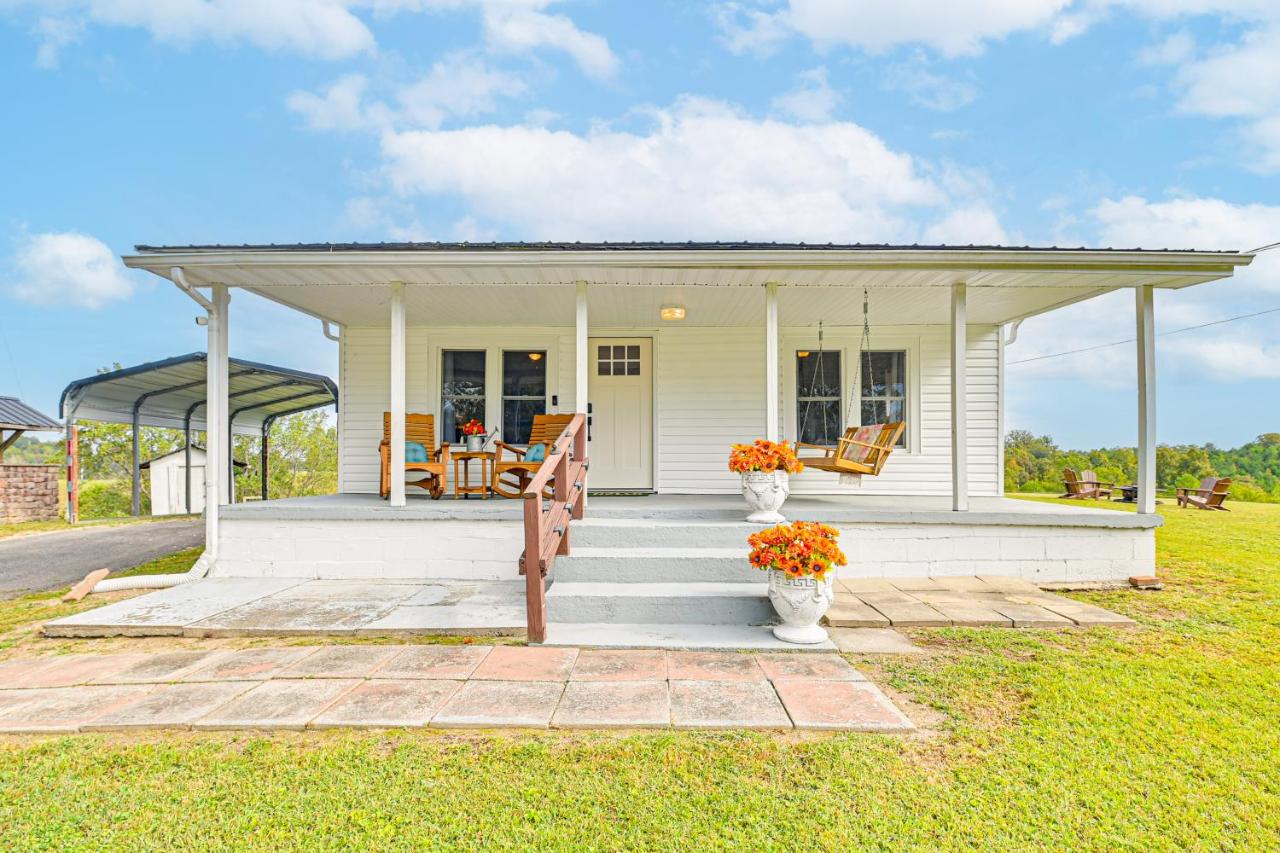 Rock Climb, Hike, Relax! Quiet Beattyville Retreat - Ferienwohnung Beattyville