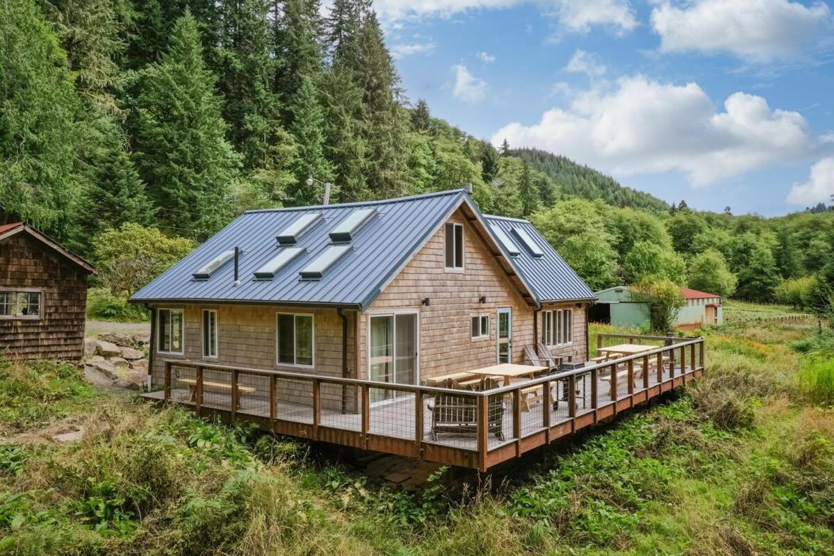 Sweet Root Hollow - B&B Cloverdale