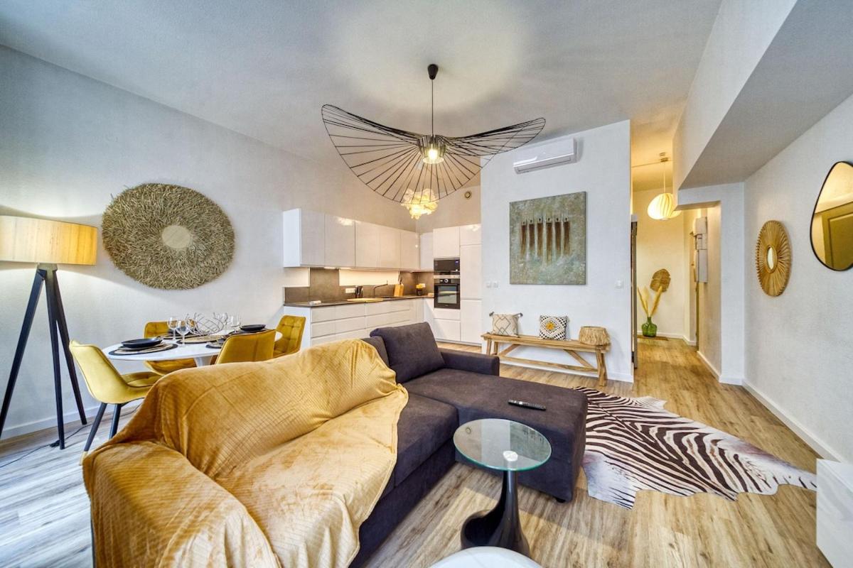 R'Apparts Le Central Park - B&B Grenoble
